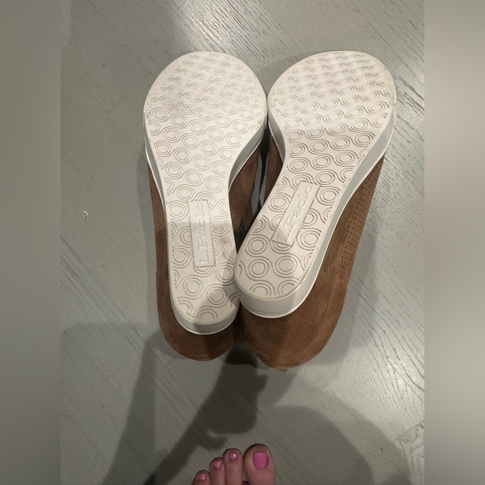 Linea Paolo Women's Anna Wedge Sneaker - Picture 5 of 8